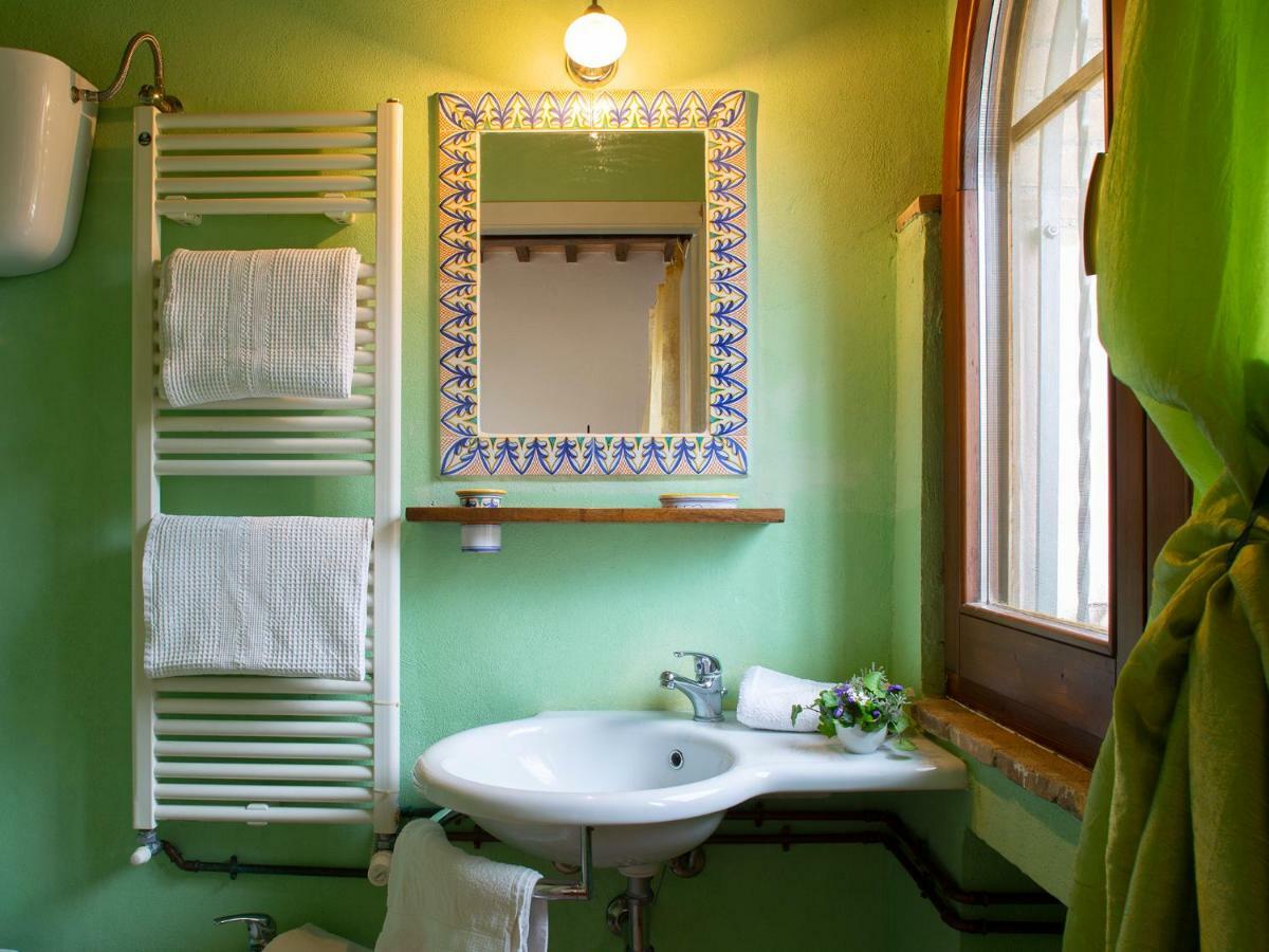 Al Guado Di Assisi B&B Бастия-Умбра Экстерьер фото